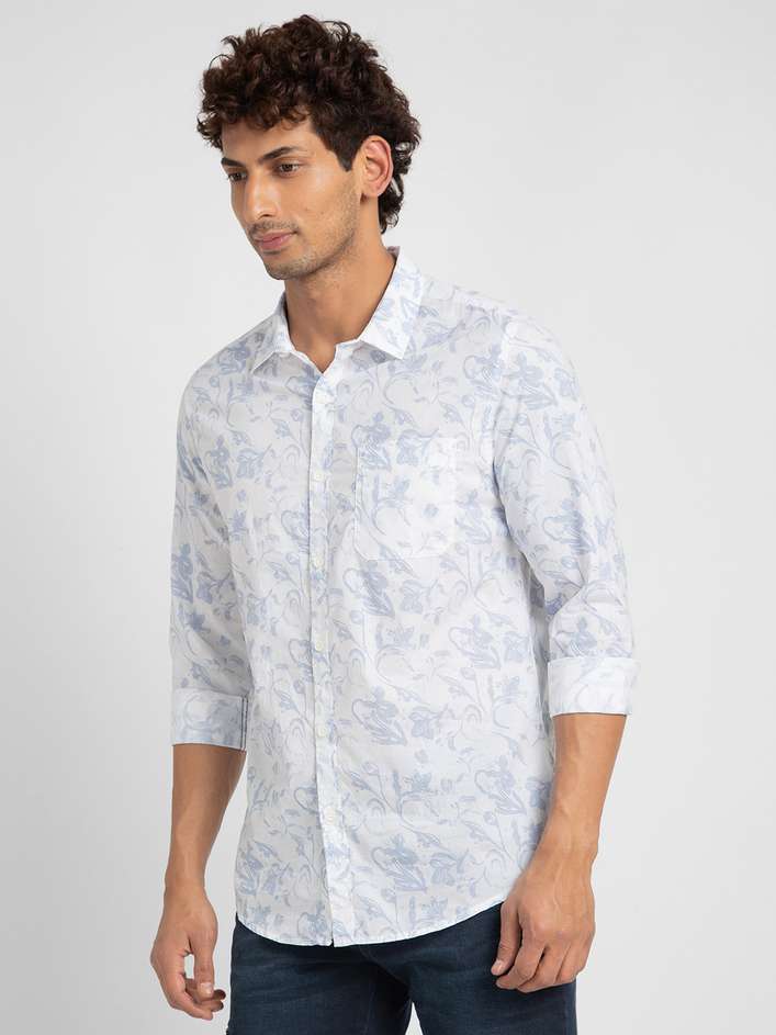 Men Regular Fit Solid Spread Collar Casual Shirt - Image 4